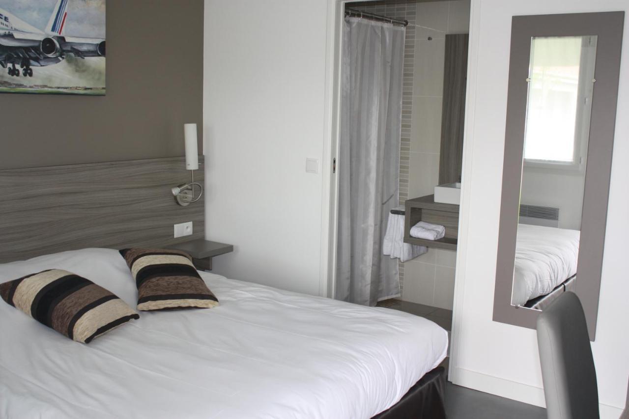 Airport-Hotel Mauregard Eksteriør bilde